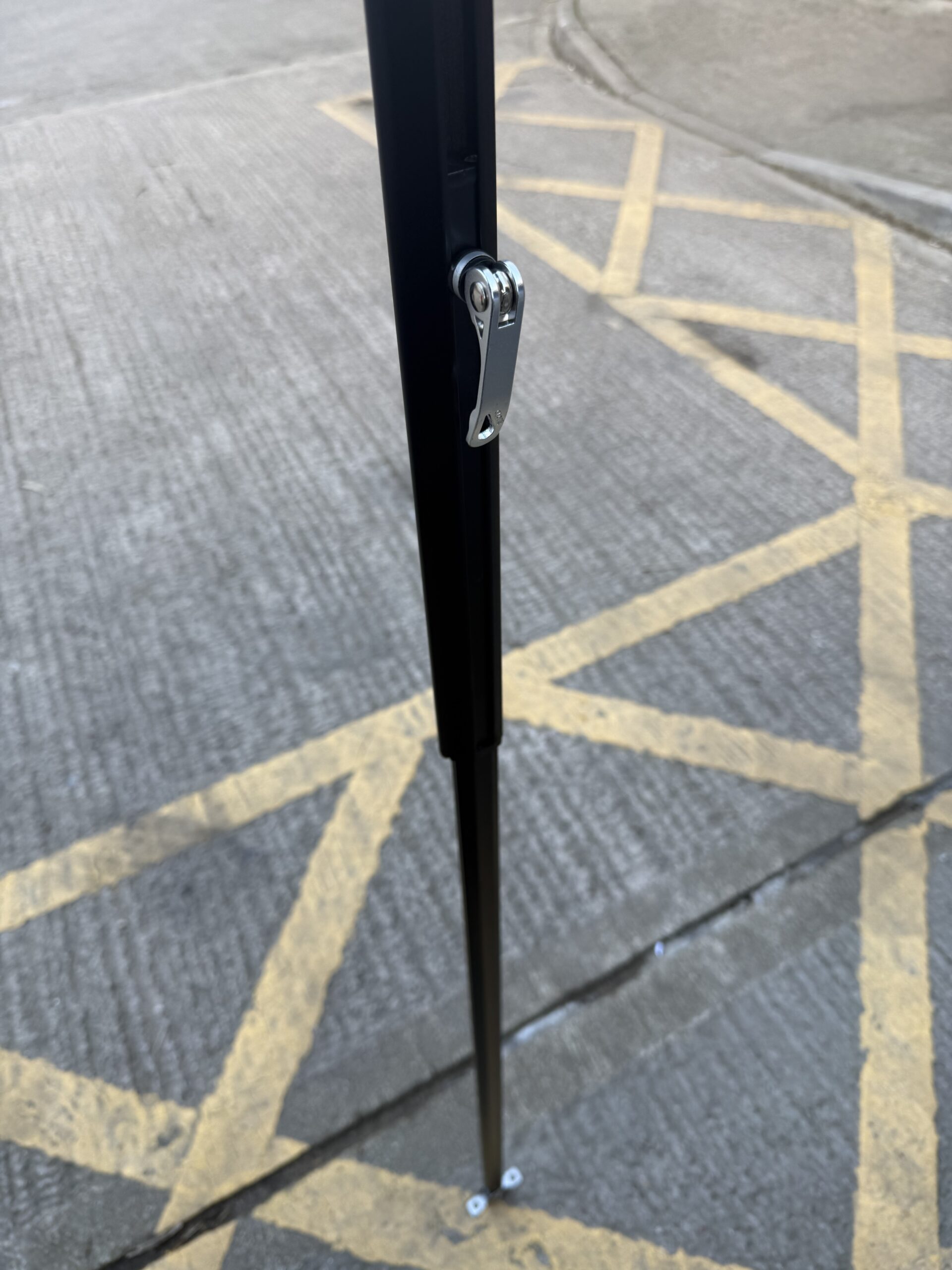 The Rooster Cassette Awning 2.5M - Image 2