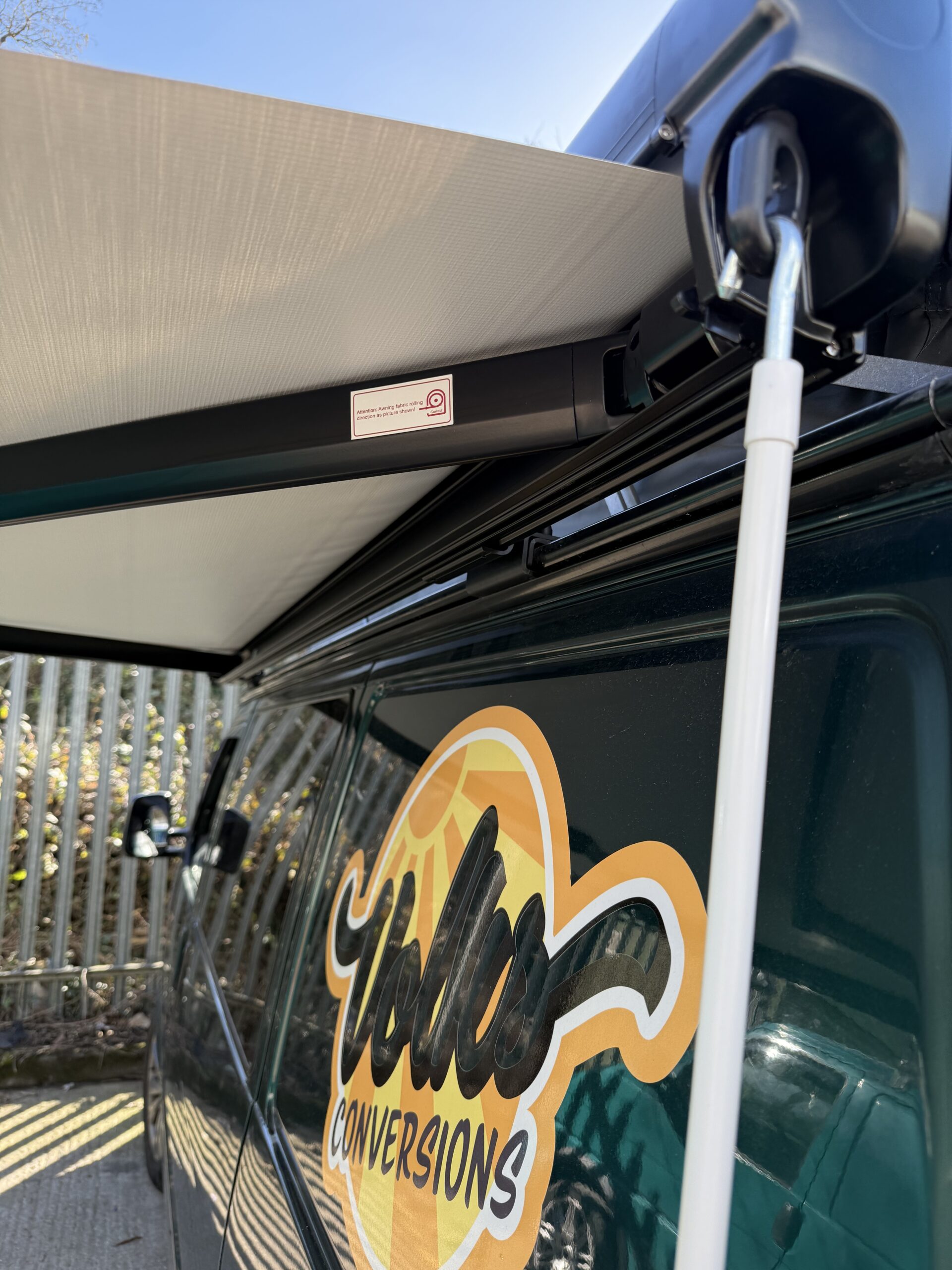 The Rooster Cassette Awning 2.5M - Image 9