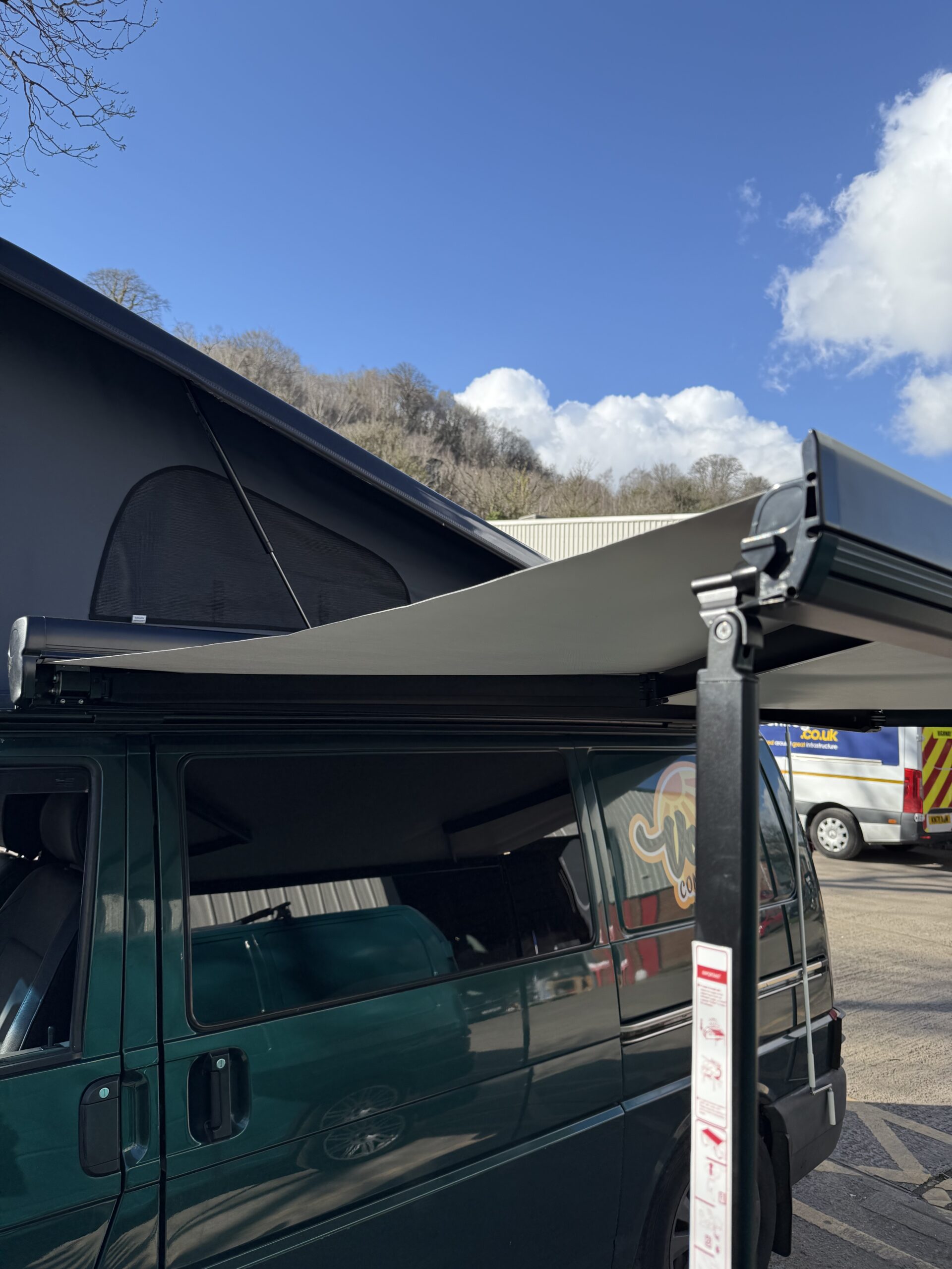 The Rooster Cassette Awning 2.5M - Image 6